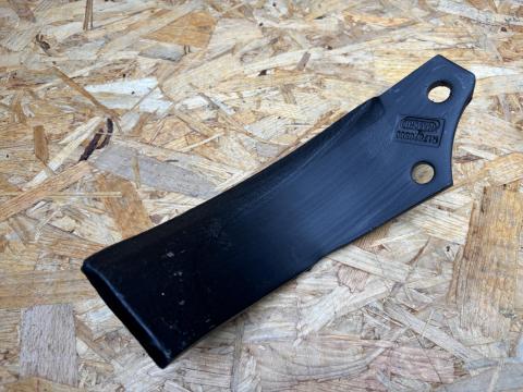 Maschio Gaspardo jobb oldali talajlazító kés Maschio Gaspardo jobb oldali talajlazító kés