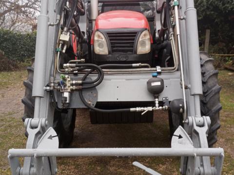 YTO/X 904 mezőgazdasági vontato elado YTO/X 904 mezőgazdasági vontato elado