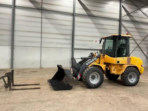 Volvo L 30 B - Z/X / 2011 / 3.576 üzemóra / Lízing 20%-tól