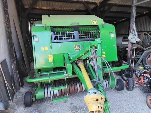 John deere 623 hálós szecskázós körbálázó John deere 623 hálós szecskázós körbálázó