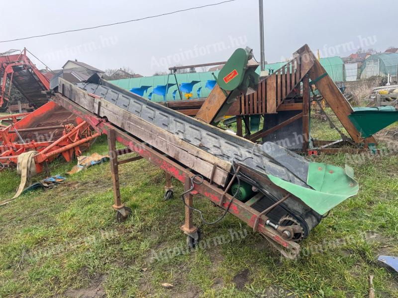 SZÁLLÍTÓSZALAG,  FELHORDÓSZALAG,  3,8 MÉTER HOSSZÚ . 380V MOTOR