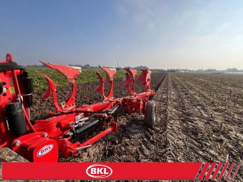 Maschio Gaspardo Unico M 4+1 Passo- váltva forgató eke Maschio Gaspardo Unico M 4+1 Passo- váltva forgató eke