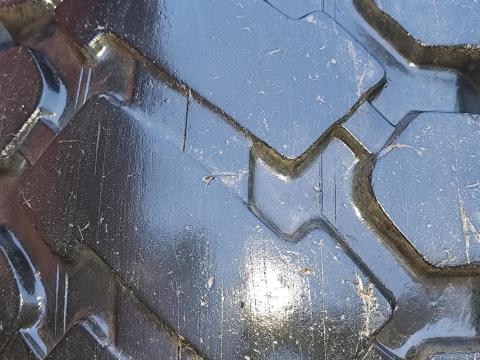 Használt mezőgazdasági gumiabroncs eladó Használt mezőgazdasági gumiabroncs eladó