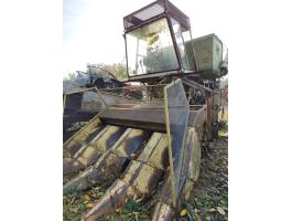 Claas Matador kombájn kukorica adapterrel eladó