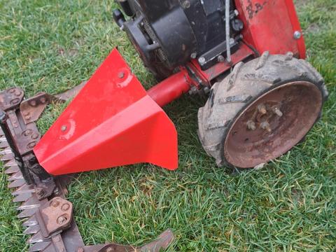 Eladó Szevafém AF-01 alternáló kasza, felújított állapotban Eladó Szevafém AF-01 alternáló kasza, felújított állapotban