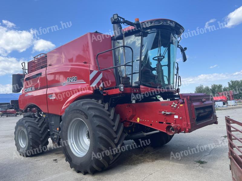 CASE IH AF 9250 rotoros kombájn eladó, újszerű állapotban, első tulajdonostól