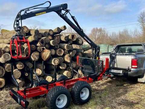 FarmiForest 2D + 1.42 erdészeti pótkocsi FarmiForest 2D + 1.42 erdészeti pótkocsi