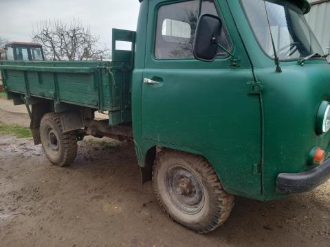 Eladó platós UAZ 452 haszongépjármű Eladó platós UAZ 452 haszongépjármű