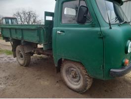 Eladó platós UAZ 452 haszongépjármű