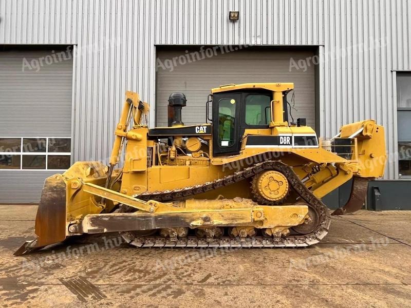 Caterpillar D8R / 2001 / Lízing 20%-tól