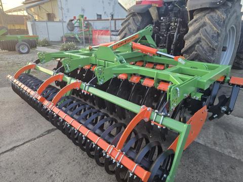 Hummer Hidro 3,50-4,00 m rövidtárcsák – mezőgazdasági rövidtárcsa eladó Hummer Hidro 3,50-4,00 m rövidtárcsák – mezőgazdasági rövidtárcsa eladó