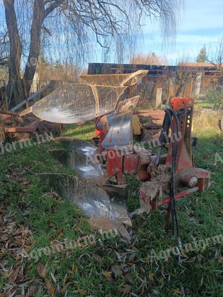 Váltvaforgató eke eladó