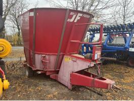 JF takarmány keverő kiosztó kocsi