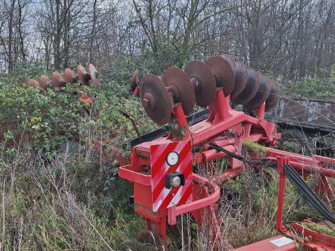 Kühne KNT 770 nehéztárcsa eladó Kühne KNT 770 nehéztárcsa eladó