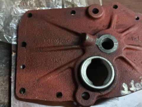 MTZ 50, 80 kormányoszlop fedél eladó új állapotban MTZ 50, 80 kormányoszlop fedél eladó új állapotban