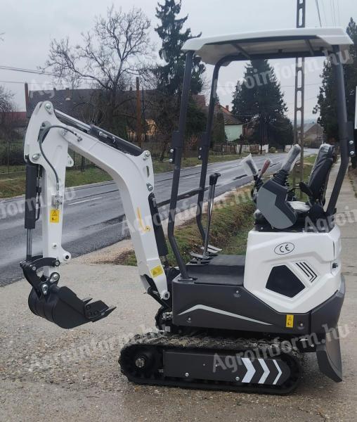 Érdekes egy ÚJ 3 Henger Kubota motoros Minikotró,  Nyitható Talppal és Ajándék 3 Kanállal? Keress akkor