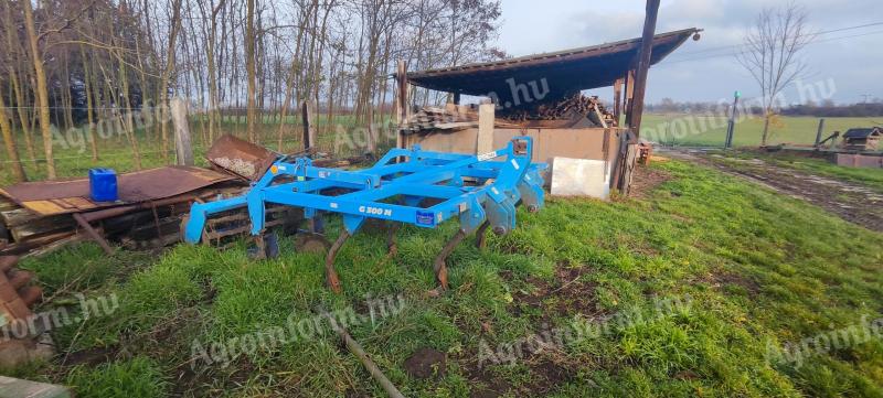 Farmet gruber / kultivátor - 7 késes tárcsás egyengető, csőpálcás henger
