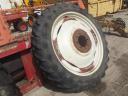 Szerelt kerék 300/95 repedezett gumival eladó