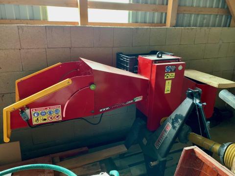 Faaprító, Remet R-150, fadaraboló eladó Faaprító, Remet R-150, fadaraboló eladó