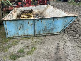 Szőlőszállító tepszi