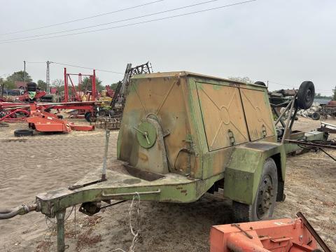 Katonai áramfejlesztő aggregátor Katonai áramfejlesztő aggregátor