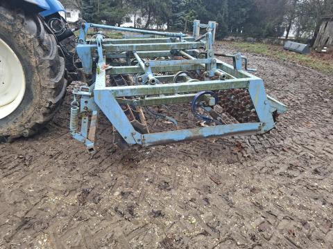 Farmet Kompaktomat 400 eladó - 4 méteres kompaktor, kiváló állapotban Farmet Kompaktomat 400 eladó - 4 méteres kompaktor, kiváló állapotban