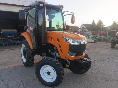 Force 450 kistraktor klímával Force 450 kistraktor klímával