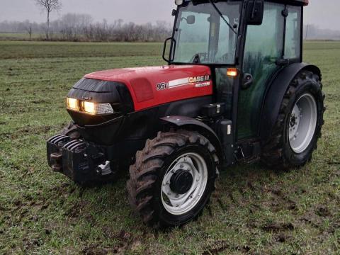 CASE IH Quantum 95F ültetvény traktor, újszerű állapotban, tulajdonostól eladó CASE IH Quantum 95F ültetvény traktor, újszerű állapotban, tulajdonostól eladó