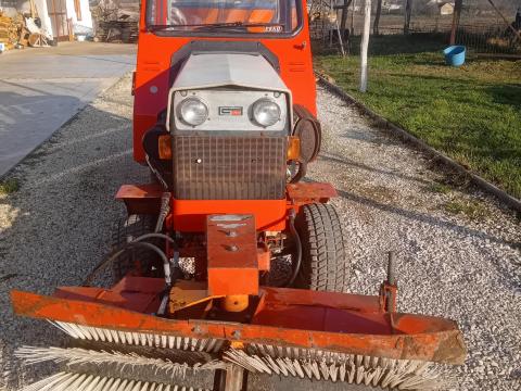 Gutbrod 2600 D kommunális kistraktor kiváló állapotban