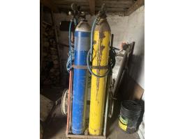 Eladó lánghegesztő készlet palackokkal