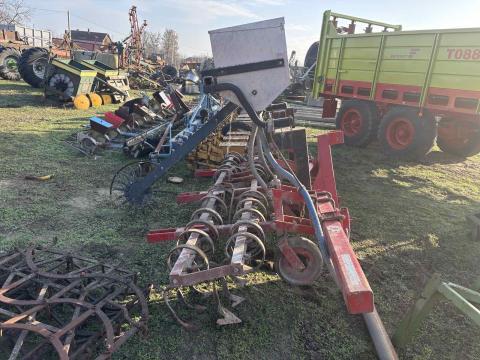 Sasform 6 soros sorközművelő kultivátor Sasform 6 soros sorközművelő kultivátor