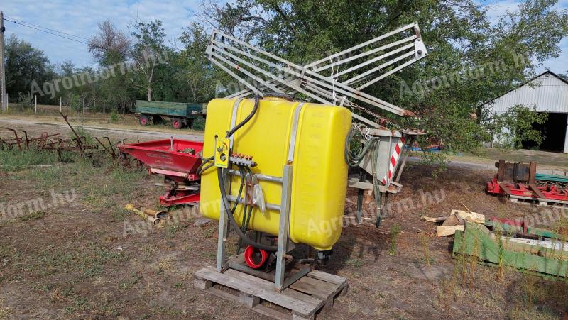 Eladó Jessernigg 600 literes szántóföldi permetező