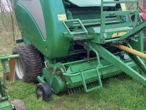 Takarmánybúzát cserélnék McHale V660 vagy Kuhn körbálázóra