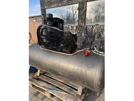 Kompresszor 500l-es eladó