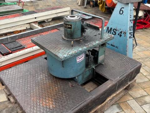 Aknaperem emelő 10t eladó Aknaperem emelő 10t eladó