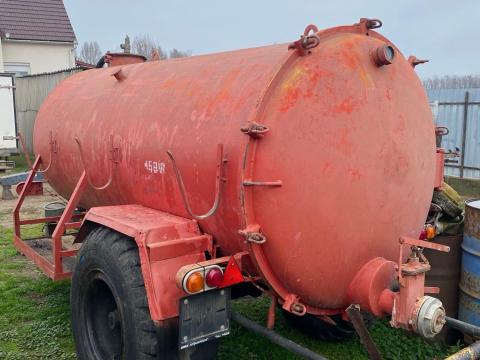 Detk 115 szippantó , víztartàly, vízszàllító