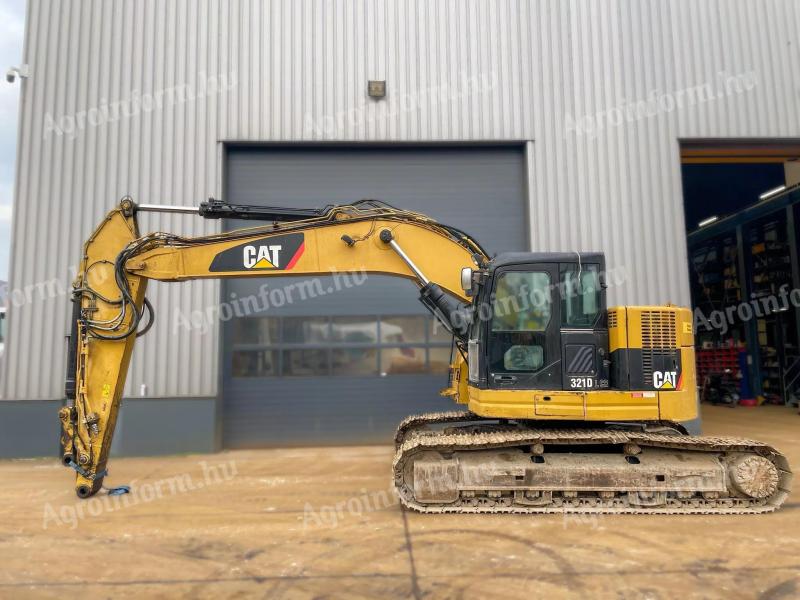 Caterpillar 321D / 2012 / Lízing 20%-tól