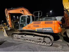 Doosan DX300 / 2017 / 13 502 üzemóra / Lízing 20%-tól