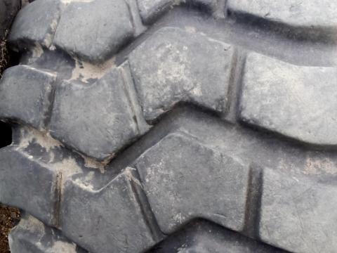 750/65r25 windpover w733