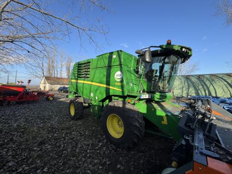 JOHN DEERE T660i