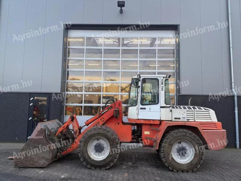 Schaeff SKL863 / 2001 / 1.953 üzemóra / Lízing 20%-tól