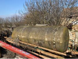 Eladó két szántóföldi permetezőgép