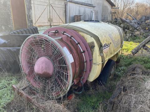 Eladó Kertészeti permetező Eladó Kertészeti permetező