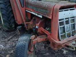 IH 454 traktor eladó