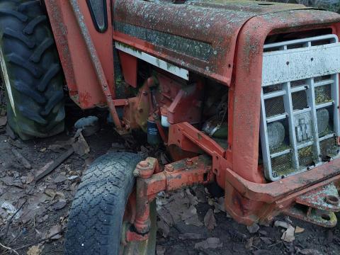 IH 454 traktor eladó