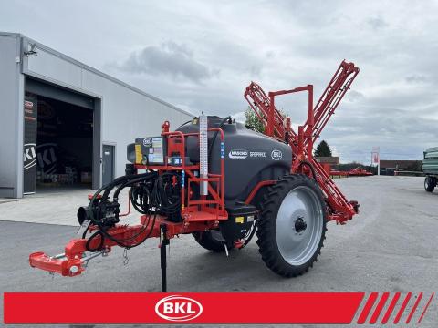 Maschio Gaspardo CAMPO 20/15 C- vontatott szántóföldi permetező sebességarányos kijuttatással