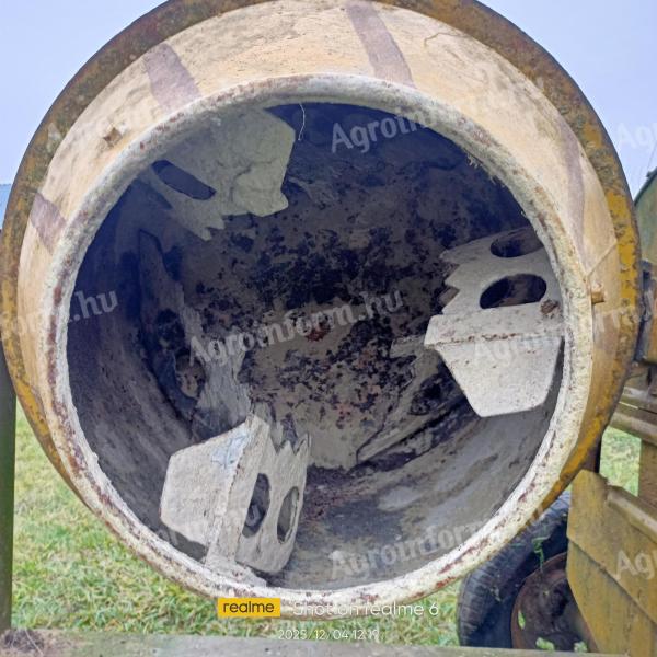 Betonkeverő 250liter 3 fázisú -pótkocsi