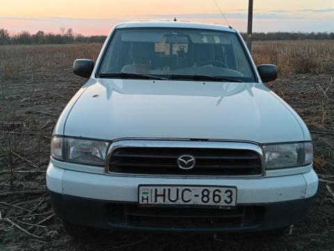 Mazda B2500 eladó – haszongépjármű friss műszakival