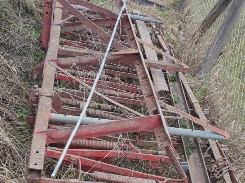 Szántóföldi kultivátor eladó