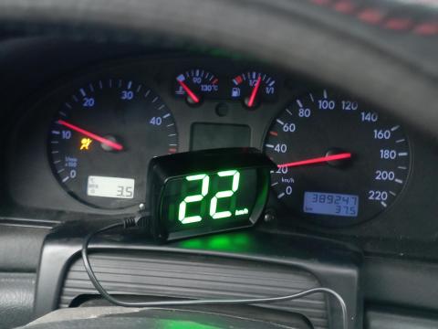 Univerzális GPS sebességmérő traktorokhoz és mezőgazdasági gépekhez